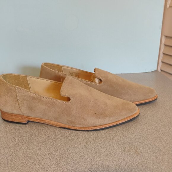 Patina Womens size 7 Suede Pointed Toe Flat Loafer New Tan - Picture 4 of 7